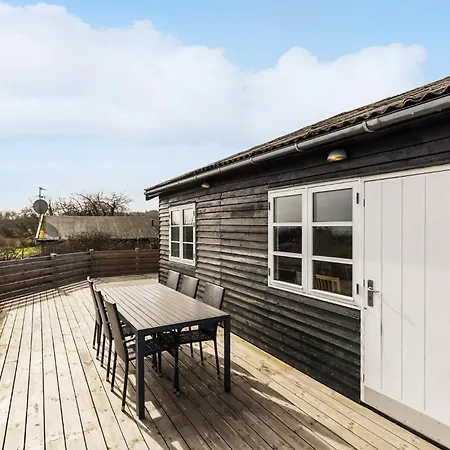 بيت للعطل Lovely In With Kitchen إلينغه