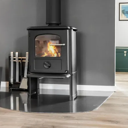 Lovely In With Kitchen إلينغه