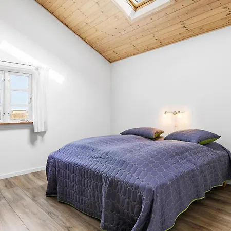 Lovely In With Kitchen