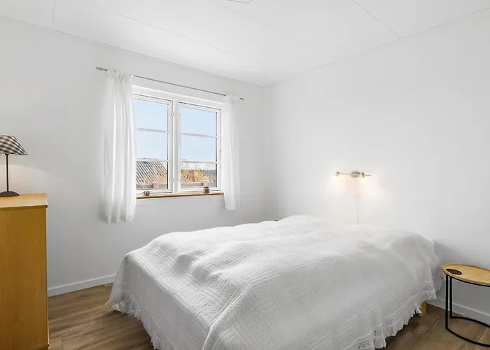 Lovely In With Kitchen Allinge-Sandvig